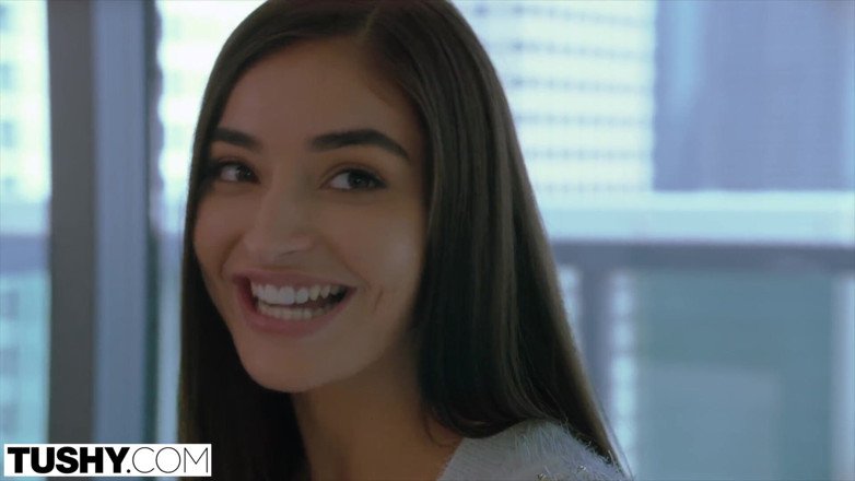 Tushy: TUSHY - Sugar daddy spalanca la sua bambola di zucchero e...