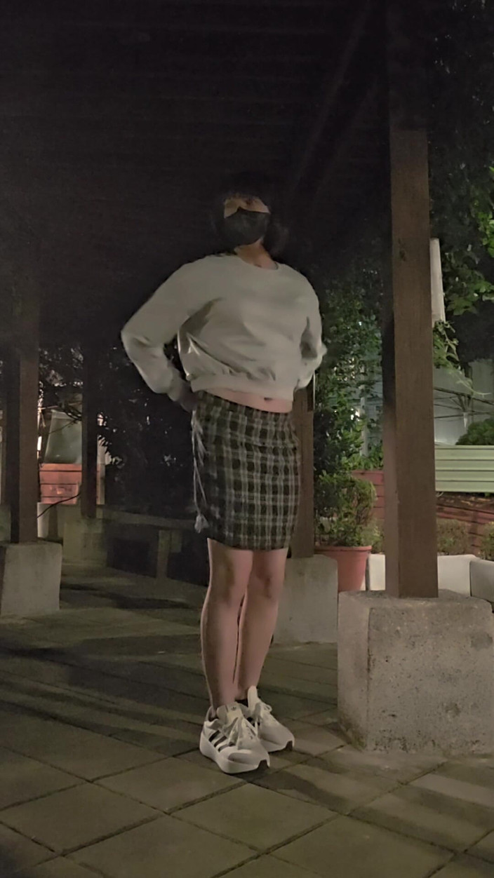 Taiwancdgirl: Xuất tinh vào quần lót của tôi và sau đó đeo nó...