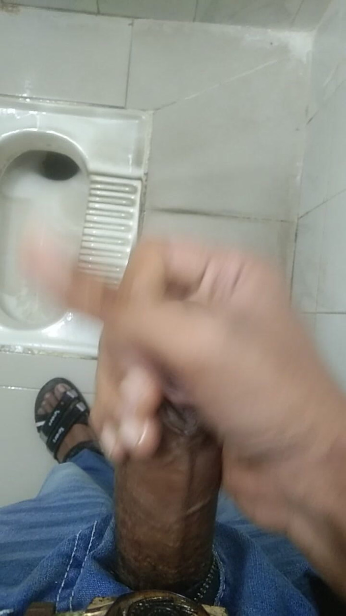 Viral_tiktokar: Opravdu jsem chtěla mít sex, takže při močení jsem narazila...