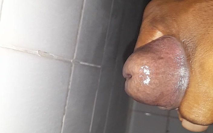 Black guy: Crot sperma di kamar mandi pt3