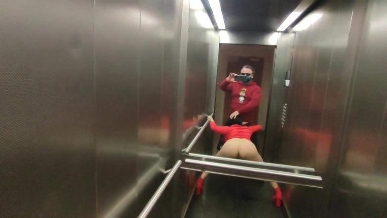 DedeDeville: Very Risky Sex in a Elevator with Hot Neighbor Dada...