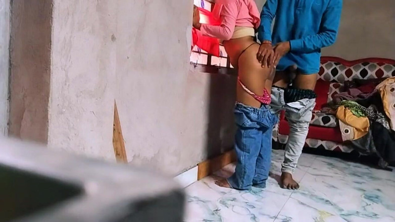 Fantacycutting: Indiase dorpsvriendin Ko Kisi Aur Dost Ne Jhamkar Choda