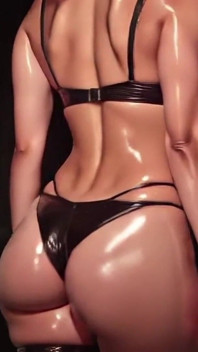 Stuzzica il corpo perfetto! Lingerie in lattice