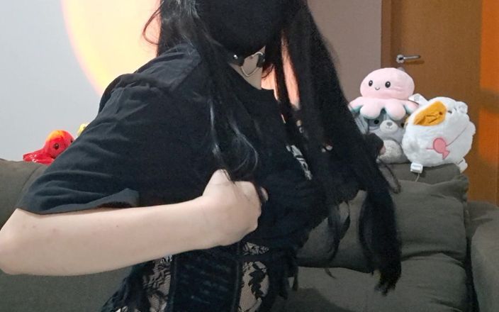 Plushie Lewd: Mi primera vez mostrándome