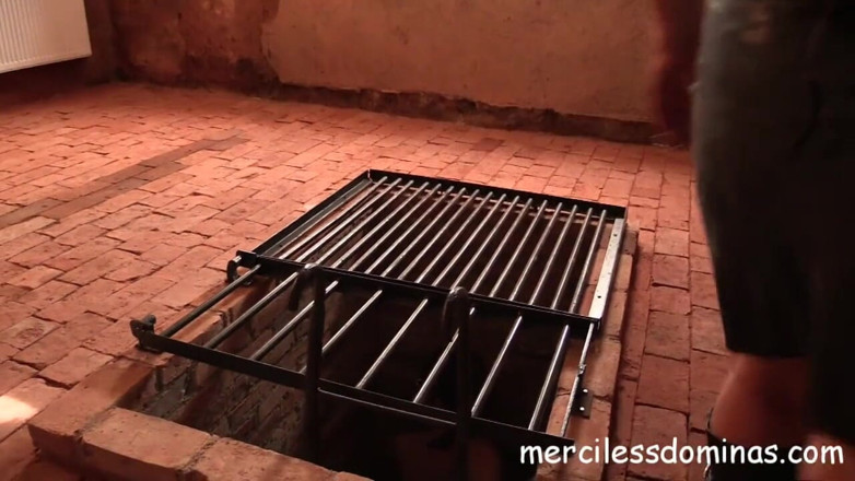 Merciless Dominas: Tù nhân tại trang trại 3