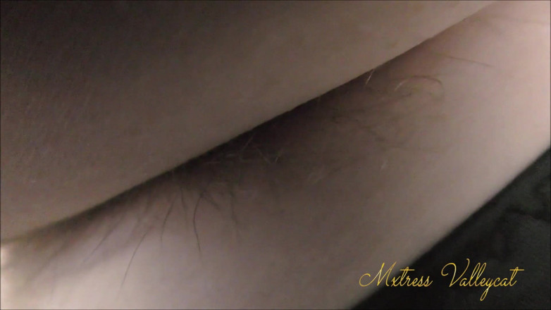 Mxtress Valleycat: Supervillain ชื่นชอบรักแขน