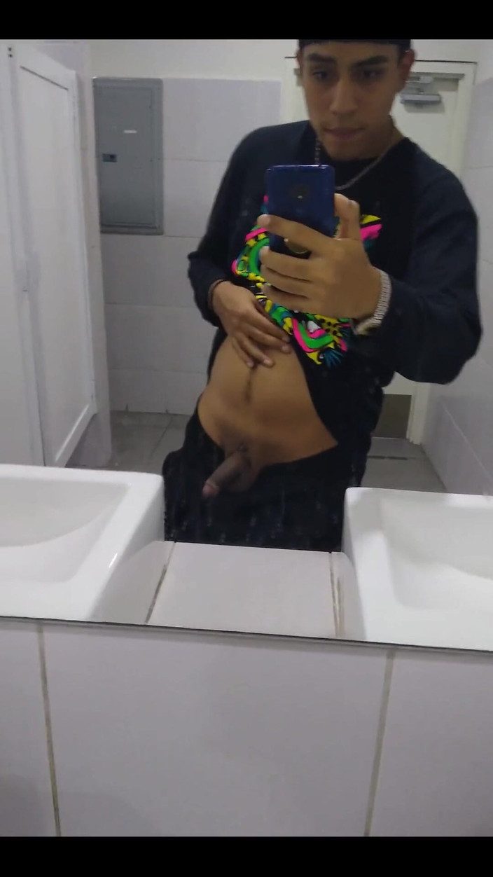 AlexAlejandro13: Haide, atinge-mă