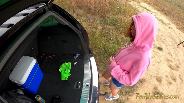 Pee Adventures: Rauchen mit voller blase