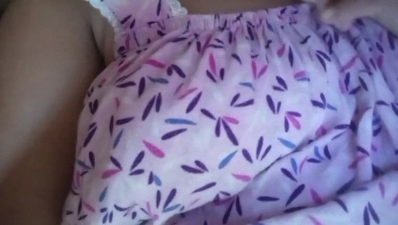 Miya White: Srílanská slavná herečka Anne v posteli thuch její velká prsa...