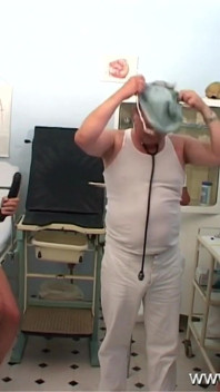 Doctor piss - young lady Renata Black gets her mouth filled with doctor's urine