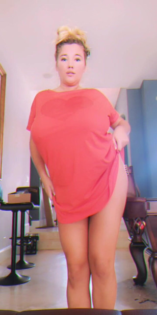 Annabelle Rogers: 和我一起度过了慵懒的一天？