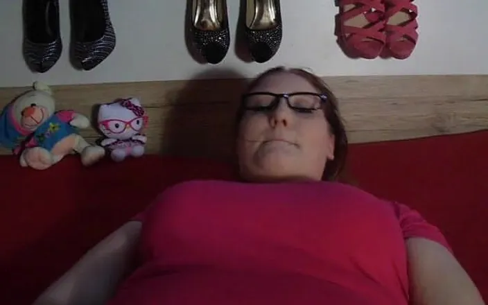 AmateurBBW: Tried out A New Toy
