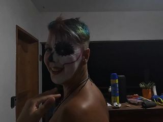 bekycarril: Rửa sạch sơn mặt Halloween bằng nước tiểu & xuất tinh...