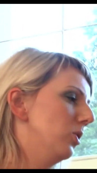Corno assistindo sua namorada no casting