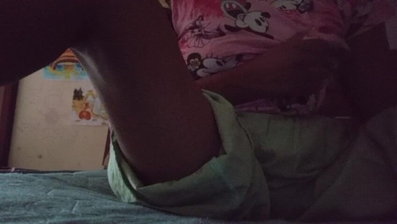 Miya White: Indian Anne Musterbation Pada Waktu Malam Di Katilnya Cinta Nafsu,...