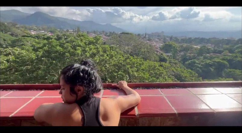 Cm productions: Šukám nevlastní dceru své ženy doma, zatímco ona není doma, stříkám...