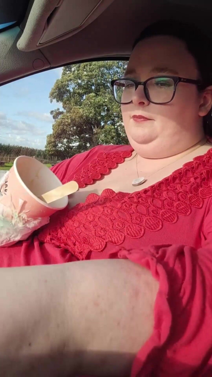 SSBBWLadyBrads: More Icecream Stuffing SSBBW