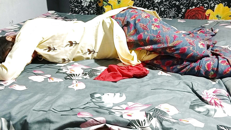 Rakul008: 내 섹시한 바비는 내 자지를 잡고 따먹히는 밤을 마치고 껍질을 만드는 발정난 기회를 이용했다.