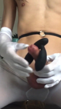 Nadržená teenagerka s hladkým zadkem Jercking off Hard Veiny Cock v punčochách Trans Porno nbnabunny