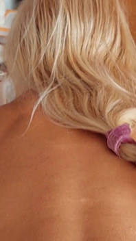 Selena's close-up poesjeseks