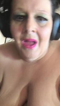 Granny's Stripping Squirtin Dripping