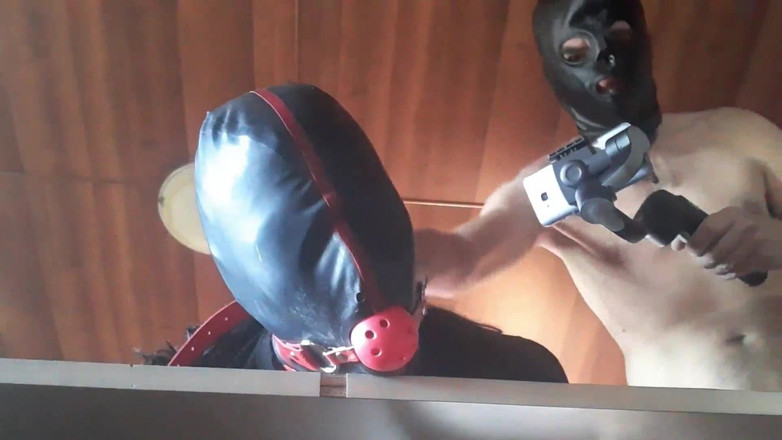 LauraOnHeels: Kompilace MILF Ball Gag