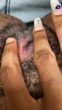 Showing Pussy