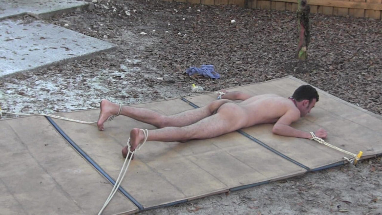 Dream Boy Bondage: Vastgebonden - hoofdstuk 2