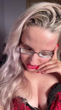 Predă zeiței Goaldigger: Findom pervers instrucțiuni de masturbare și total financiar