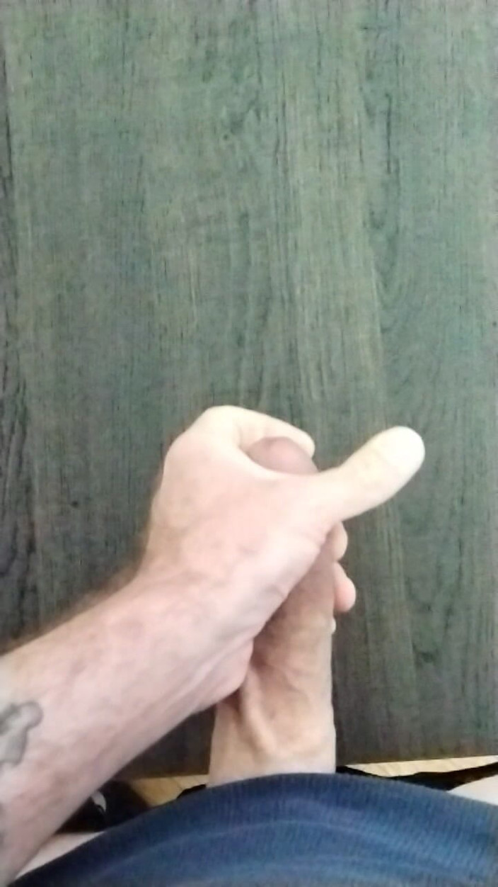 Calo Cazzone: Slo Mo Cumshot