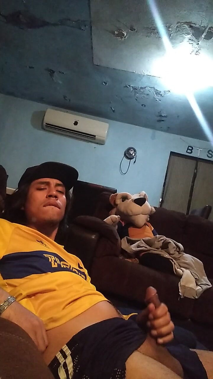 AlexAlejandro13: हम सुबह जल्दी खेलते हैं