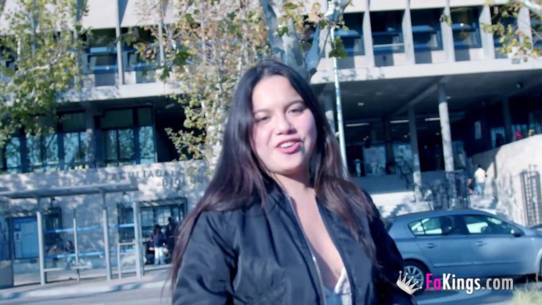 FAKings: Erkek arkadaşını açık havada gösterdikten sonra pornoda ilk kez yapıyor!