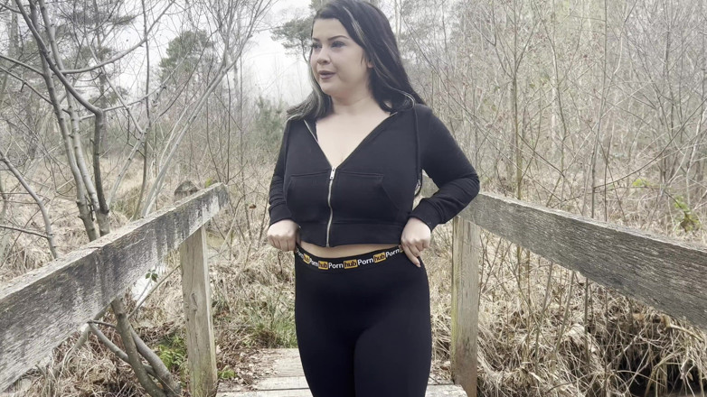 Ariana Faye: Fucking in Public Almost Got Caught