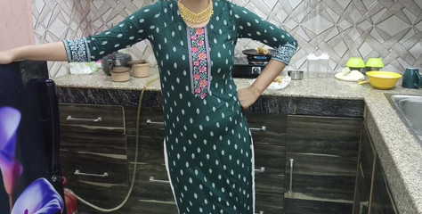 Saarabhabhi6: Nhập vai câu chuyện tình dục tiếng Hin-di - mẹ kế Ấn Độ...