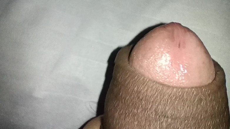 Tommhot: Neobřezaný penis - Precum - Předkožka - Zblízka - Velký penis