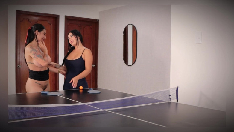 AlejandraPalacios: Jenifer Play i Alejandra Palacios liżą jej pochwę, bawią się...