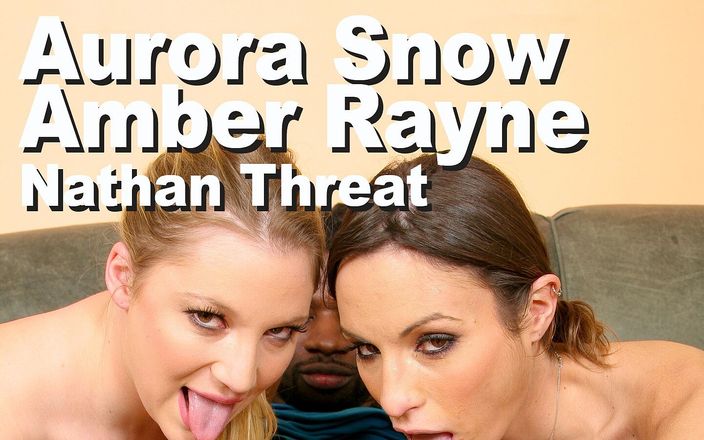 Edge Interactive Publishing: Aurora Snow &amp;amp; Amber Rayne &amp;amp; Nathan Threat BGG kouří sněhovou kouli.