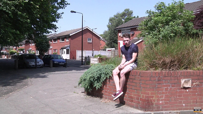 Lust for boys: Позначте об'єднаних на задньому сидінні