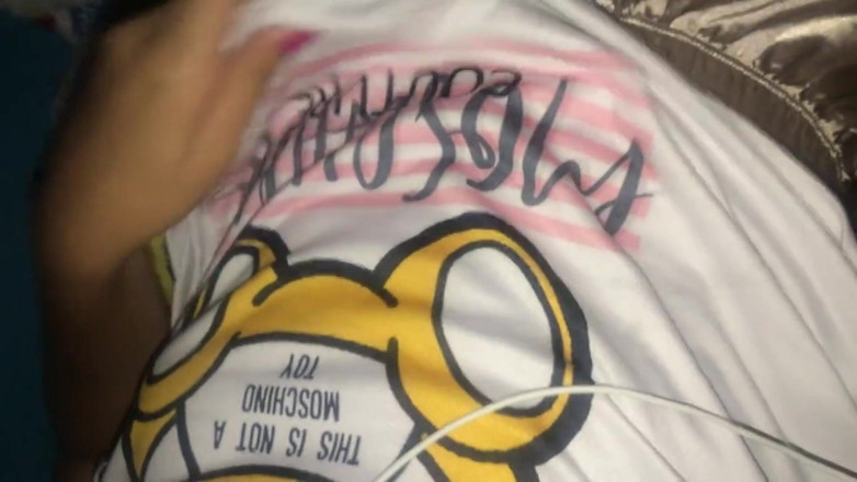 sofiasexxx: Můj soused slyší moje sténání, když masturbuji