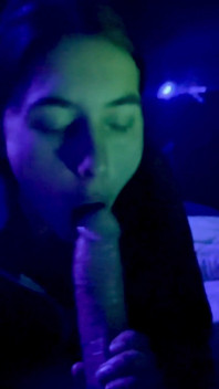 Blowjob malam hari