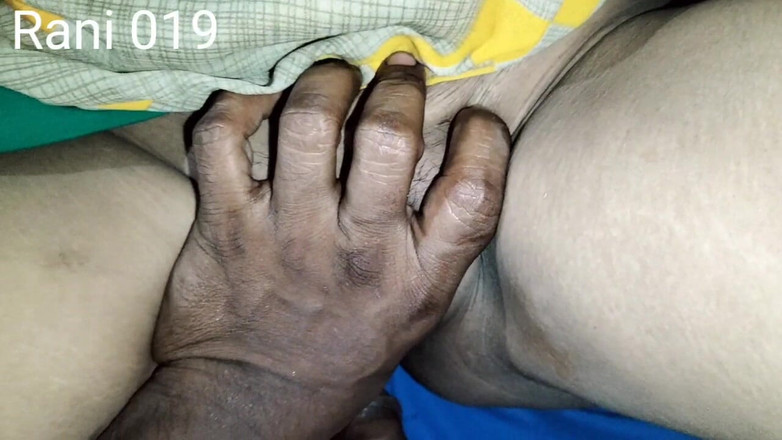 Rakesh: Desi casalinga anale
