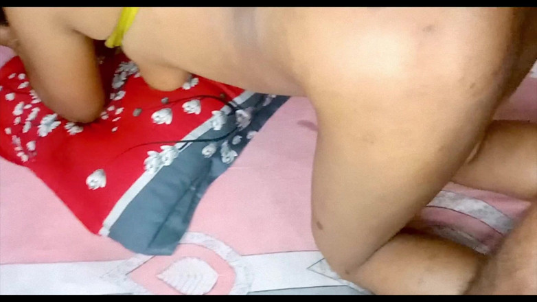 BanglaSexy24: Makcik kongkek baru dengan dua kawan baiknya dengan pepek terikat...