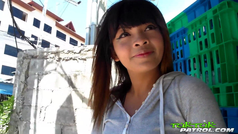 Trike Patrol - Tuk Tuk Patrol: Lovely Asian deserved to cum hard