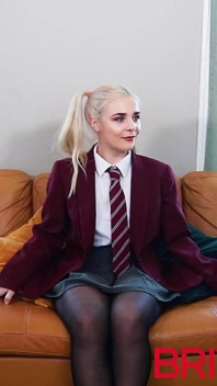 Teen dostane snědenou kundičku a saje ptáka