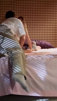 Svůdná blondýnka hledající nové sexuální zážitky