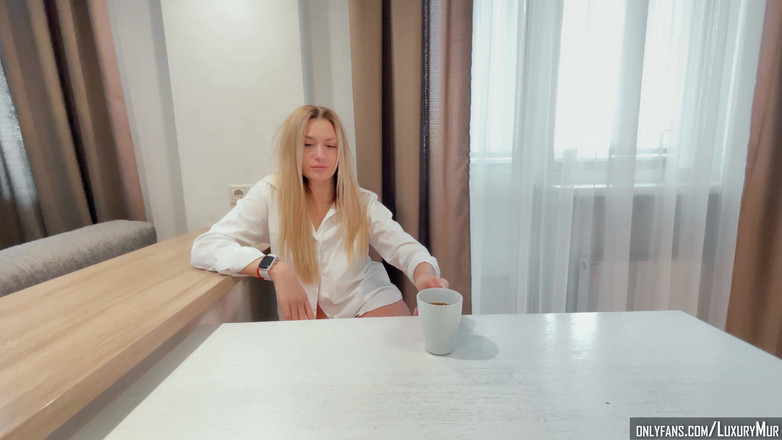 ReplayXXXLady: Frukost med en ung styvmamma slutade med sperma i ansiktet -...