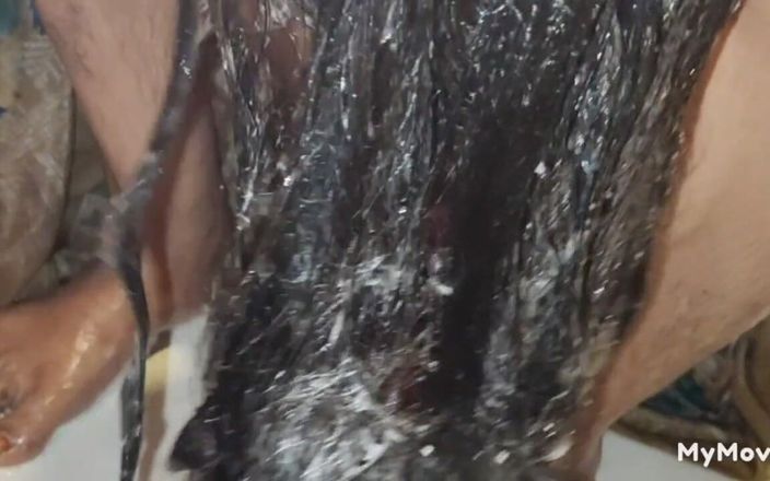 Desisexycpl123: Priya Bhabhi fa un bagno completo e registrata da un...