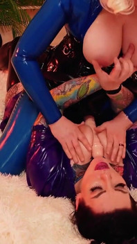 MILF miang panas bermain, kongkek pepek dan menyembah nakal, video bdsm ringan domme panas Arya