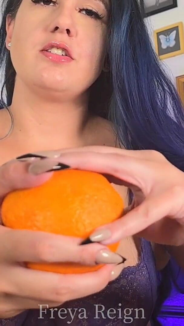Scratching Sharp Long Nail Fetish JOI (Freya Reign)