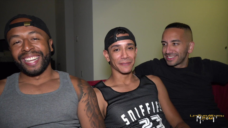 Let them watch: 2 Fat Cocks Fuck Bareback Gay Group Sex